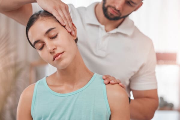 pinched nerve, chiropractor in Honolulu